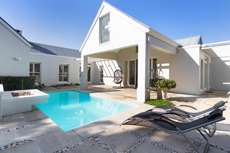 4 Bedroom Property for Sale in Steenberg Estate Western Cape